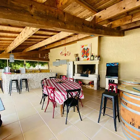 Gite Piscine Chauffee & Jacuzzi / Marais Poitevin *