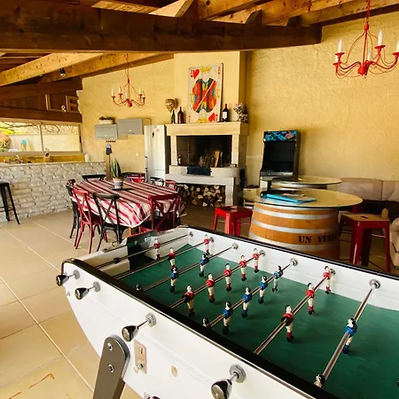 Holiday home Gite Piscine Chauffee & Jacuzzi / Marais Poitevin Coulon